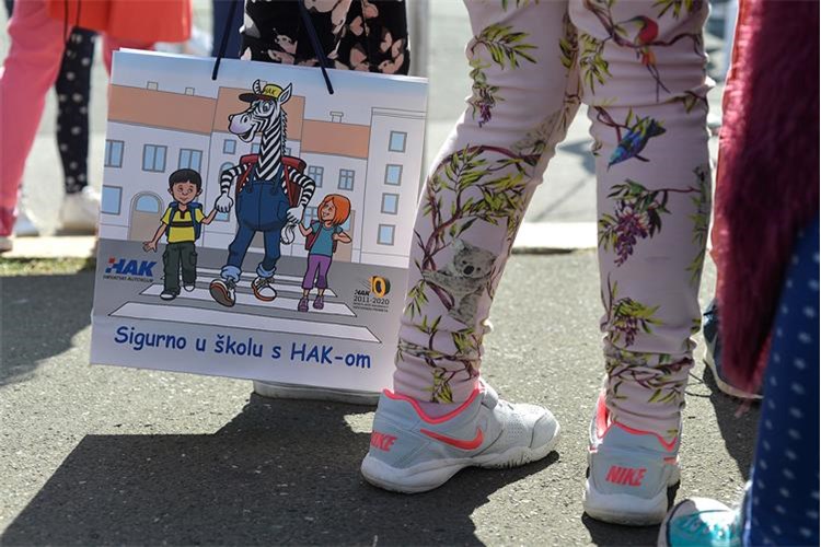 Povećajte oprez u prometu, u ponedjeljak počinje škola